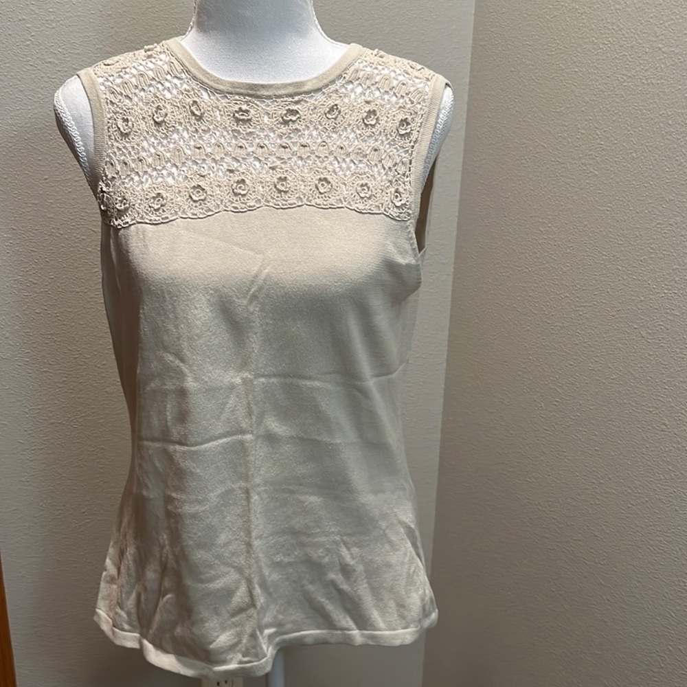 Beige Crochet Sleeveless Woven Knit Blouse Casual Corner - Medium